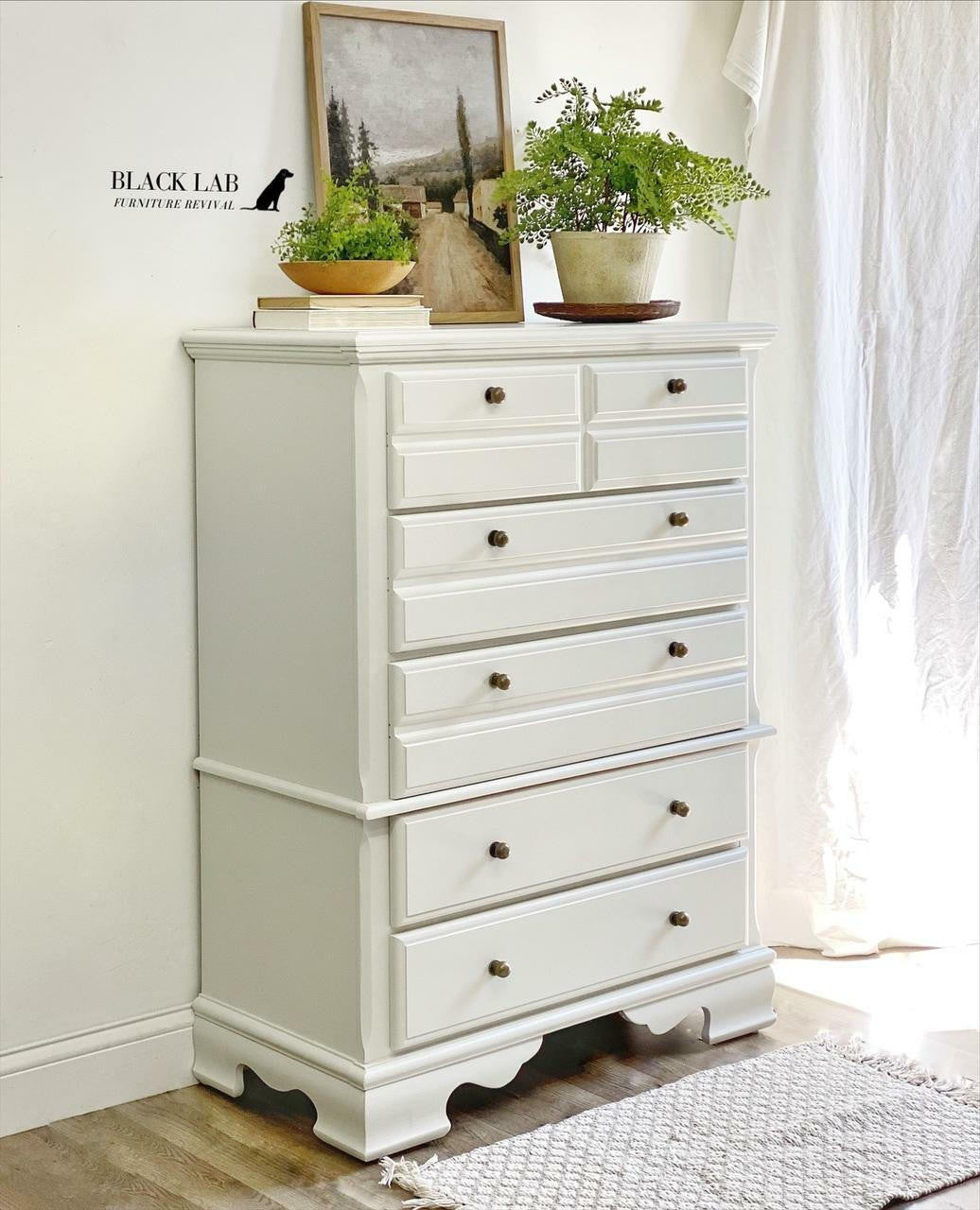 Oyster / Dixie Belle Silk Mineral Paint