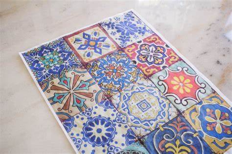 Belles and Whistles Premium Decoupage Rice Paper 11.81" x 12.6" / Dixie Belle Paint