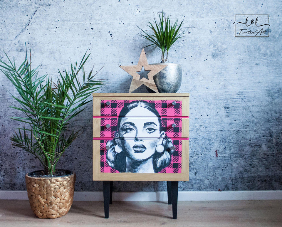 Belles and Whistles Stencil 14" x 18" / Dixie Belle Paint