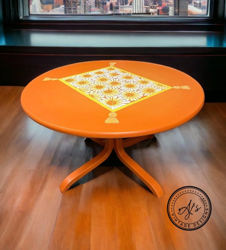 Belles and Whistles Stencil 14" x 18" / Dixie Belle Paint