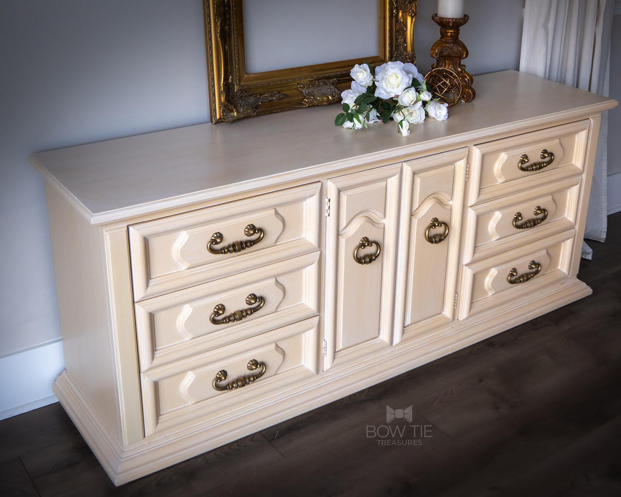 Apricot / Dixie Belle Chalk Mineral Paint