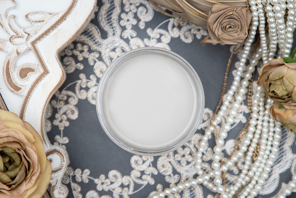French Linen  / Dixie Belle Chalk Mineral Paint