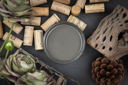 Gravel Road  / Dixie Belle Chalk Mineral Paint