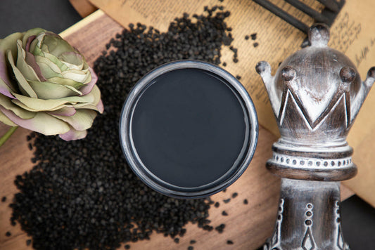 Midnight Sky / Dixie Belle Chalk Mineral Paint