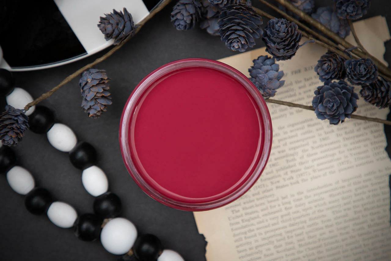 Plum Crazy / Dixie Belle Chalk Mineral Paint