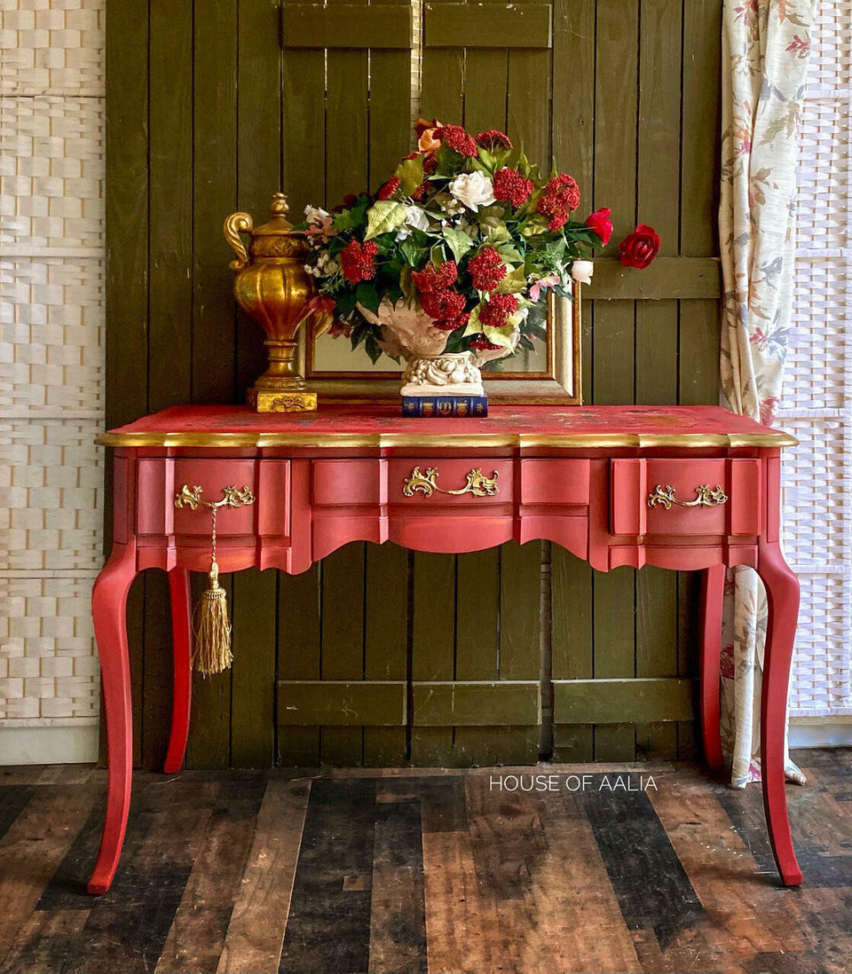 Rustic Red / Dixie Belle Chalk Mineral Paint
