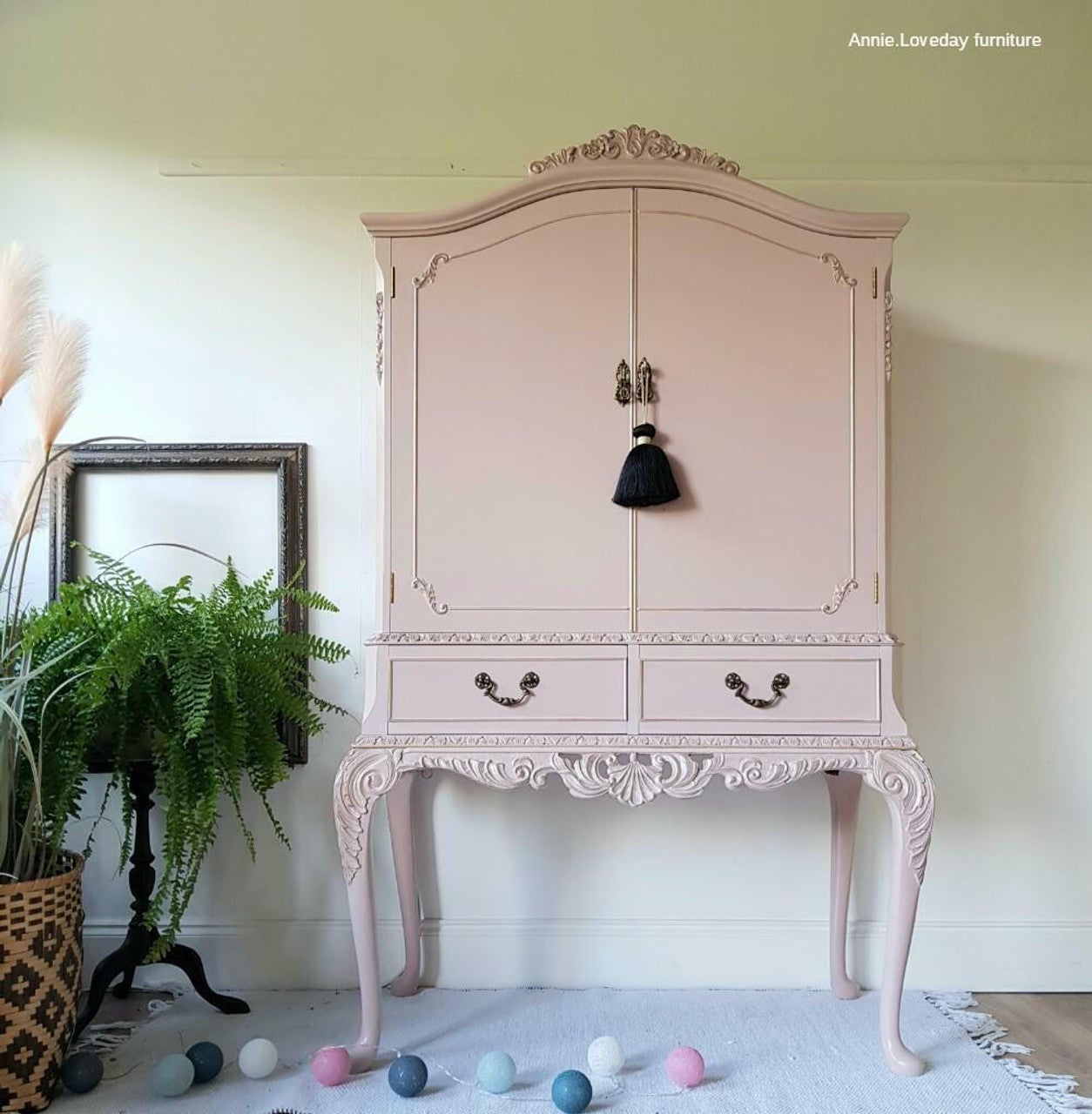 Tea Rose / Dixie Belle Chalk Mineral Paint