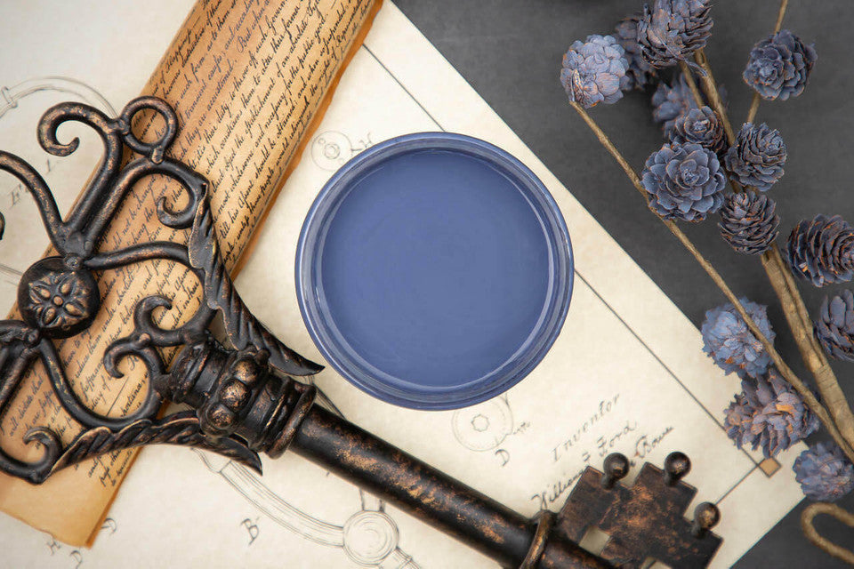 Yankee Blue / Dixie Belle Chalk Mineral Paint