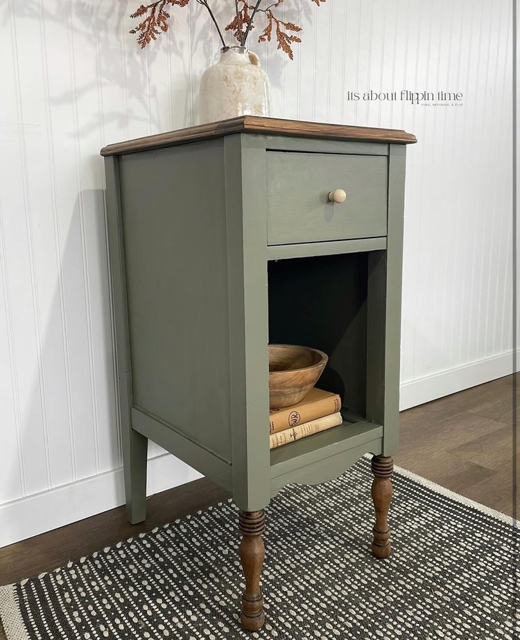 MELANGE ONE: Down to the River