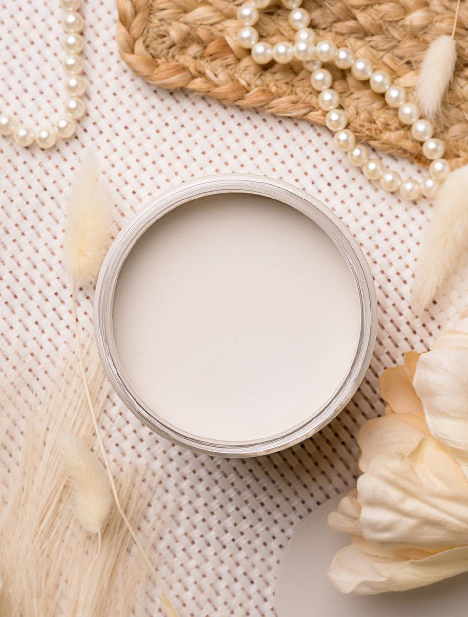 Gardenia / Dixie Belle Chalk Mineral Paint