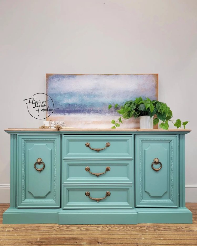 MELANGE ONE: Monte Teal