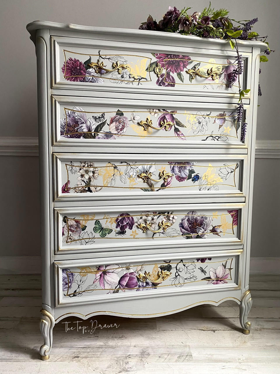 Baja Gray / Dixie Belle Silk Mineral Paint