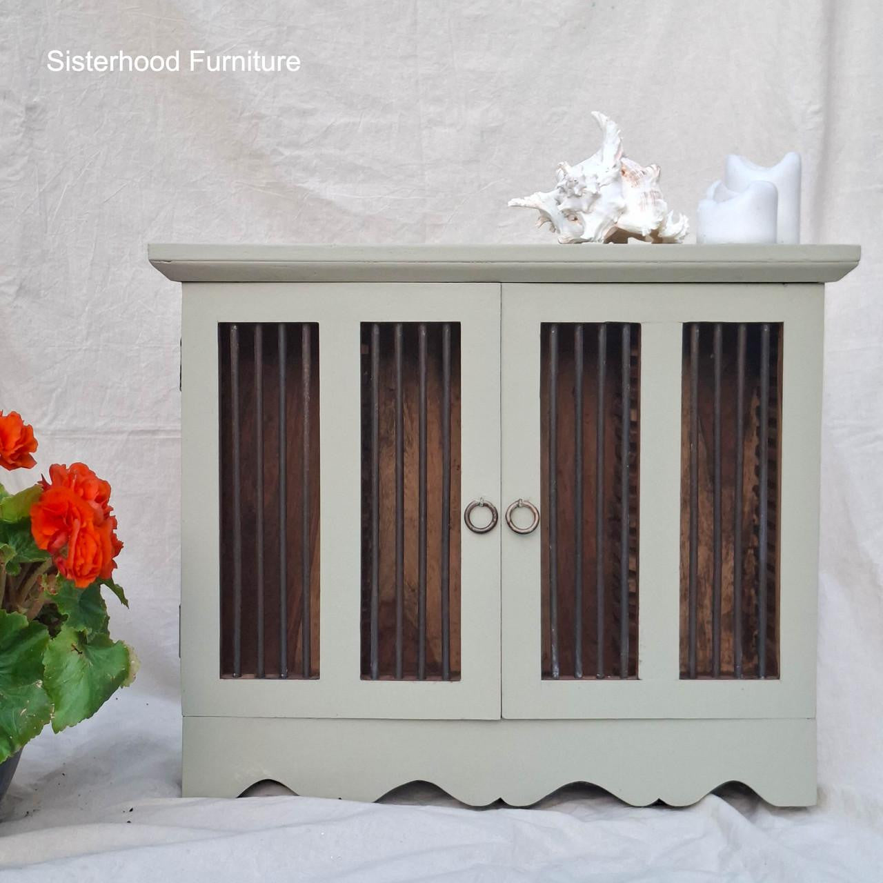 Dixie Belle Paint/ Wicklow Glen Silk 16 OZ